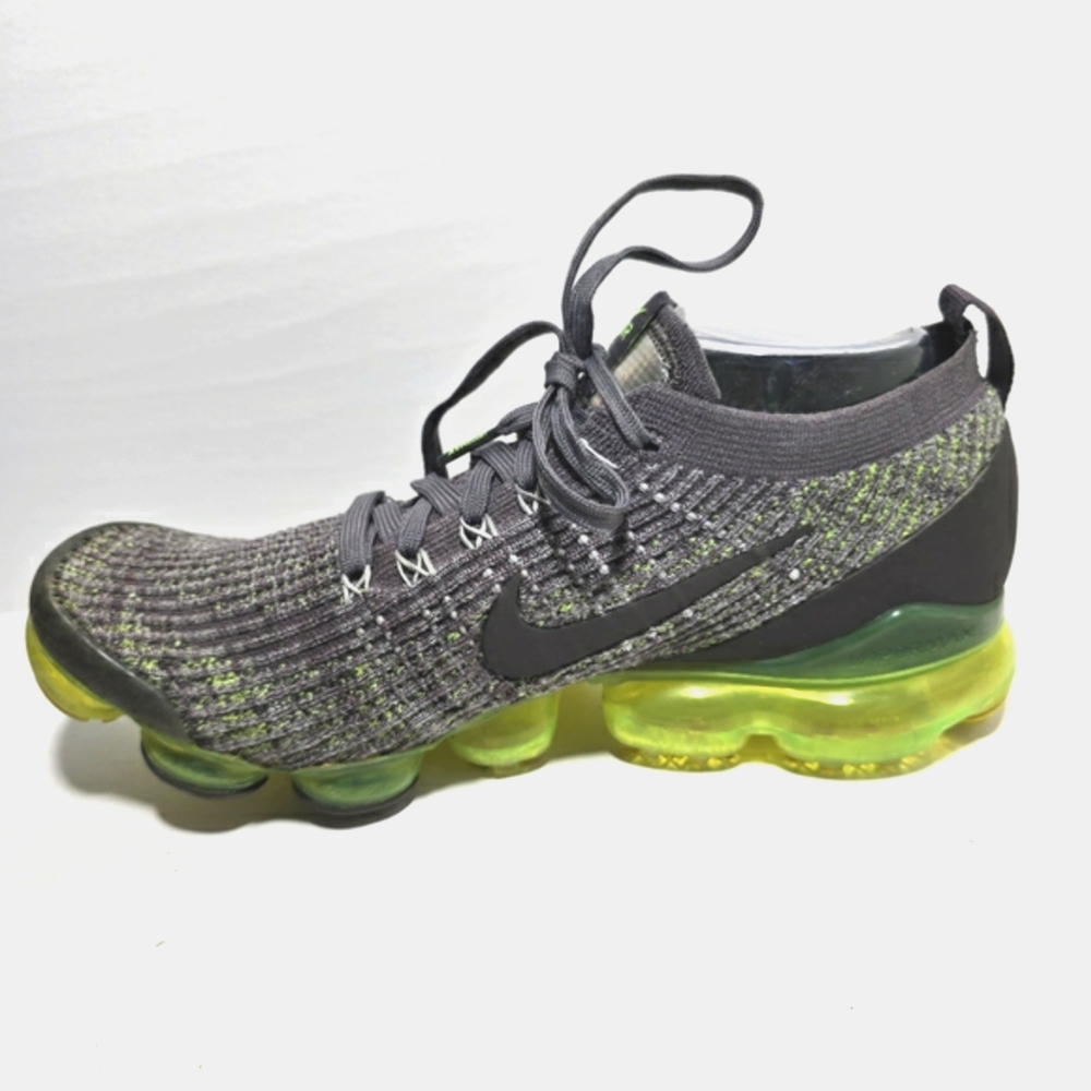 Nike VaporMax Flyknit Men's Gray and Green Running Shoes size 11 - Picture 4 of 16